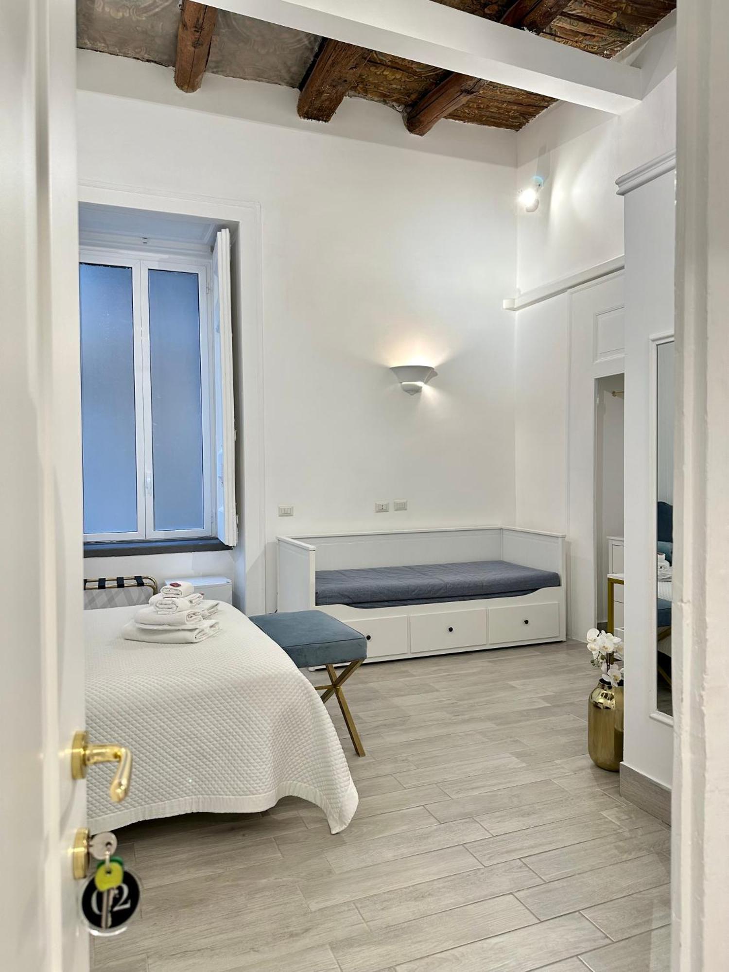 Maison M Napoli Boutique Rooms Exteriör bild