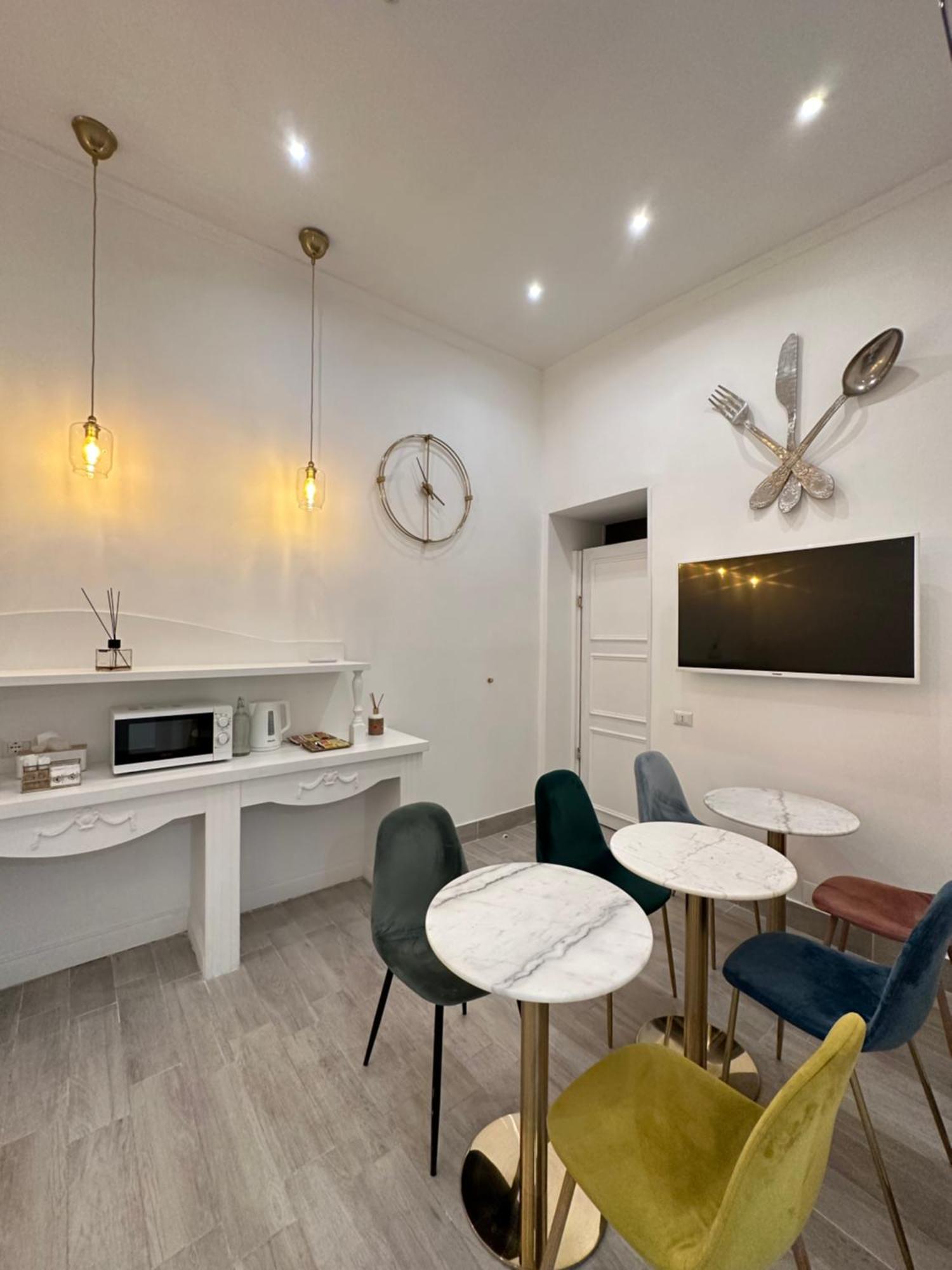 Maison M Napoli Boutique Rooms Exteriör bild