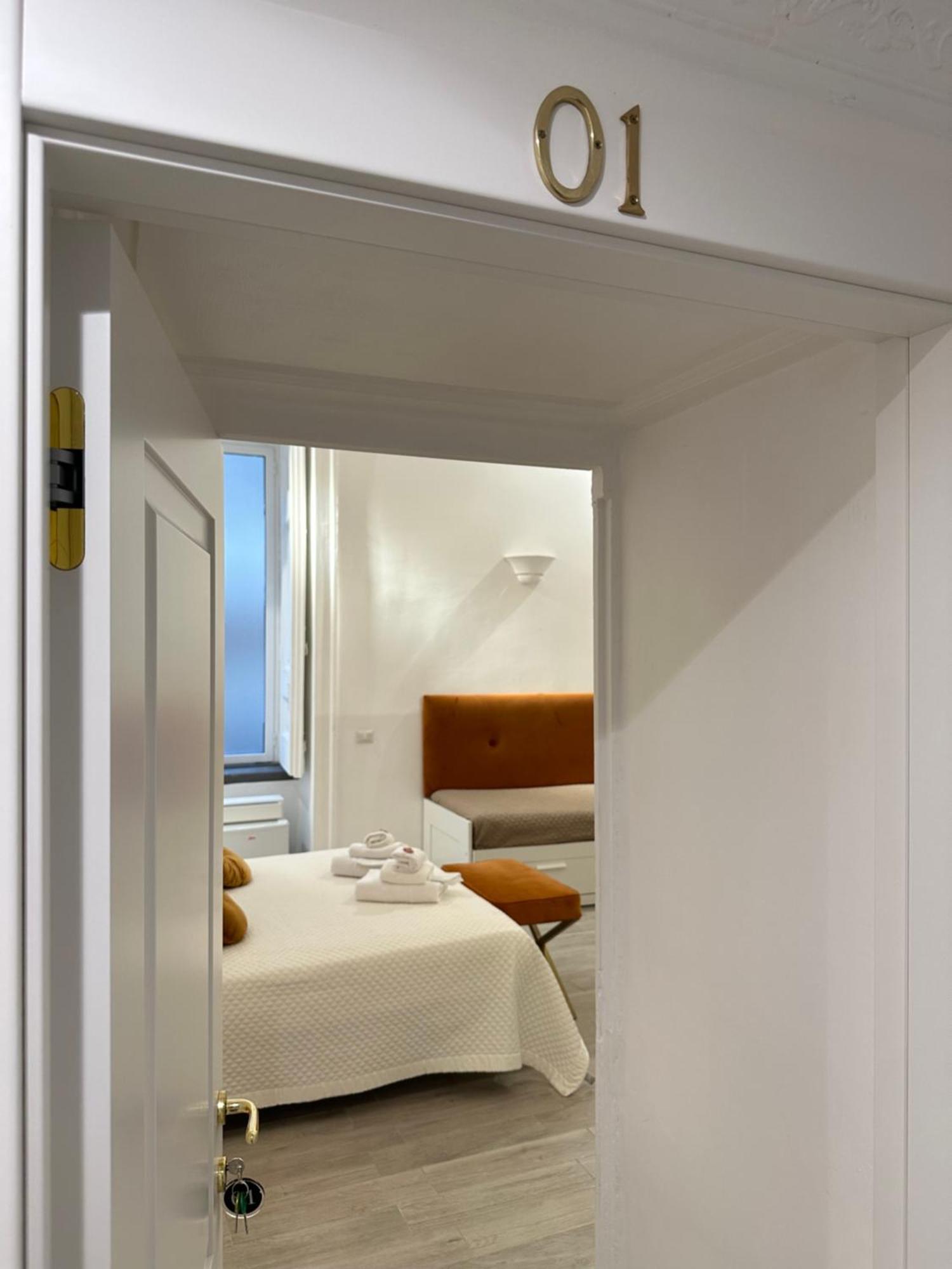 Maison M Napoli Boutique Rooms Exteriör bild