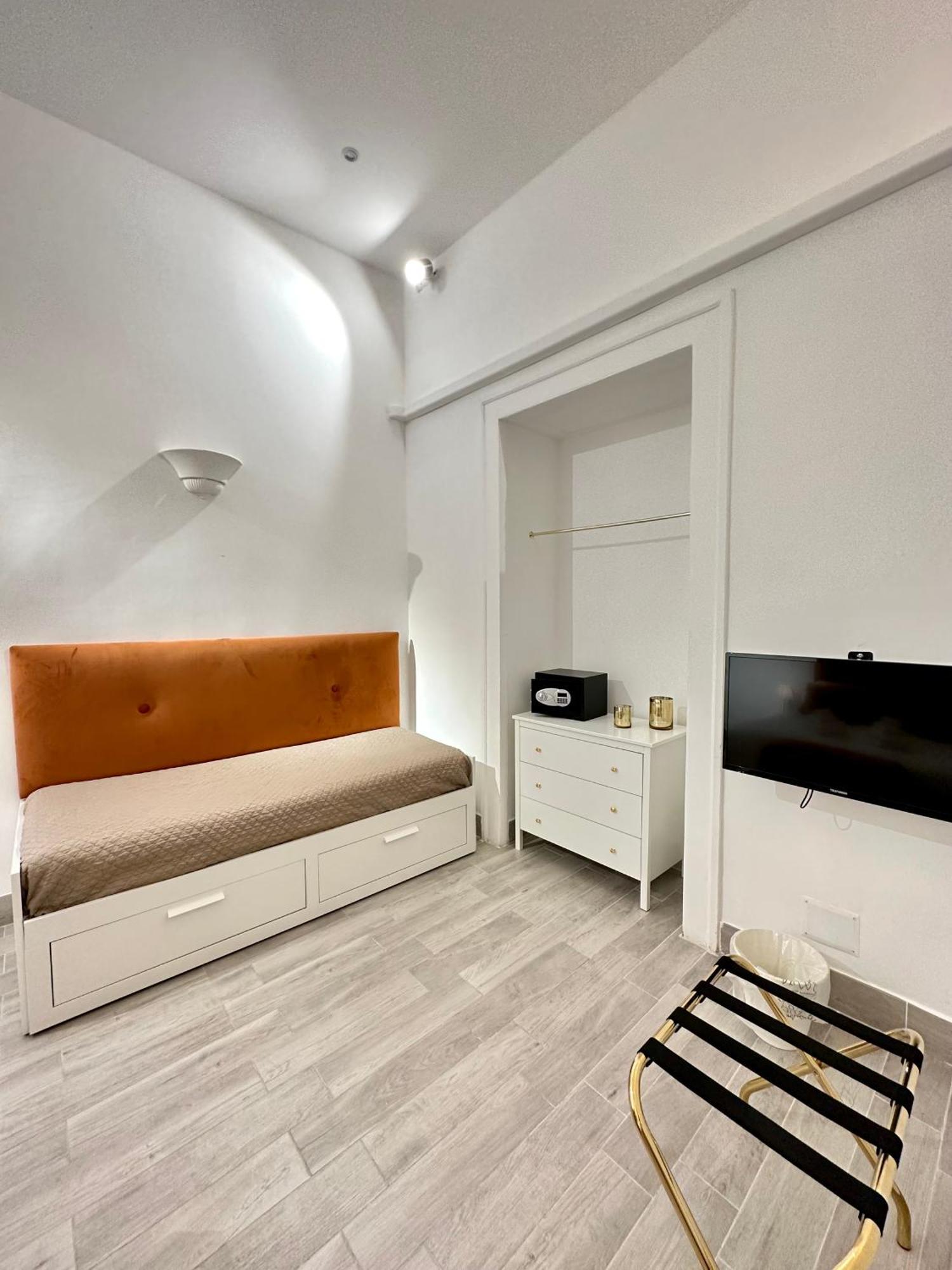 Maison M Napoli Boutique Rooms Exteriör bild